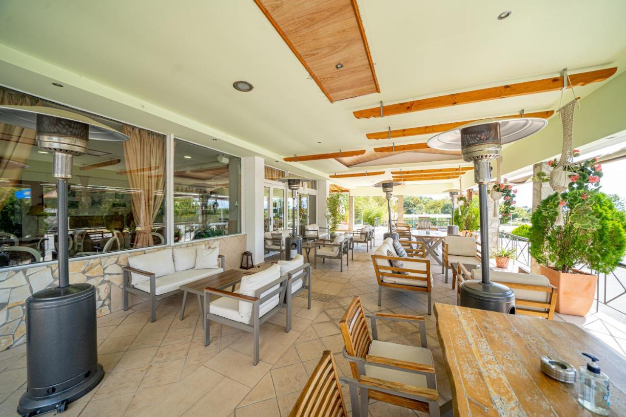 Tselikas Hotel Kozáni Kültér fotó