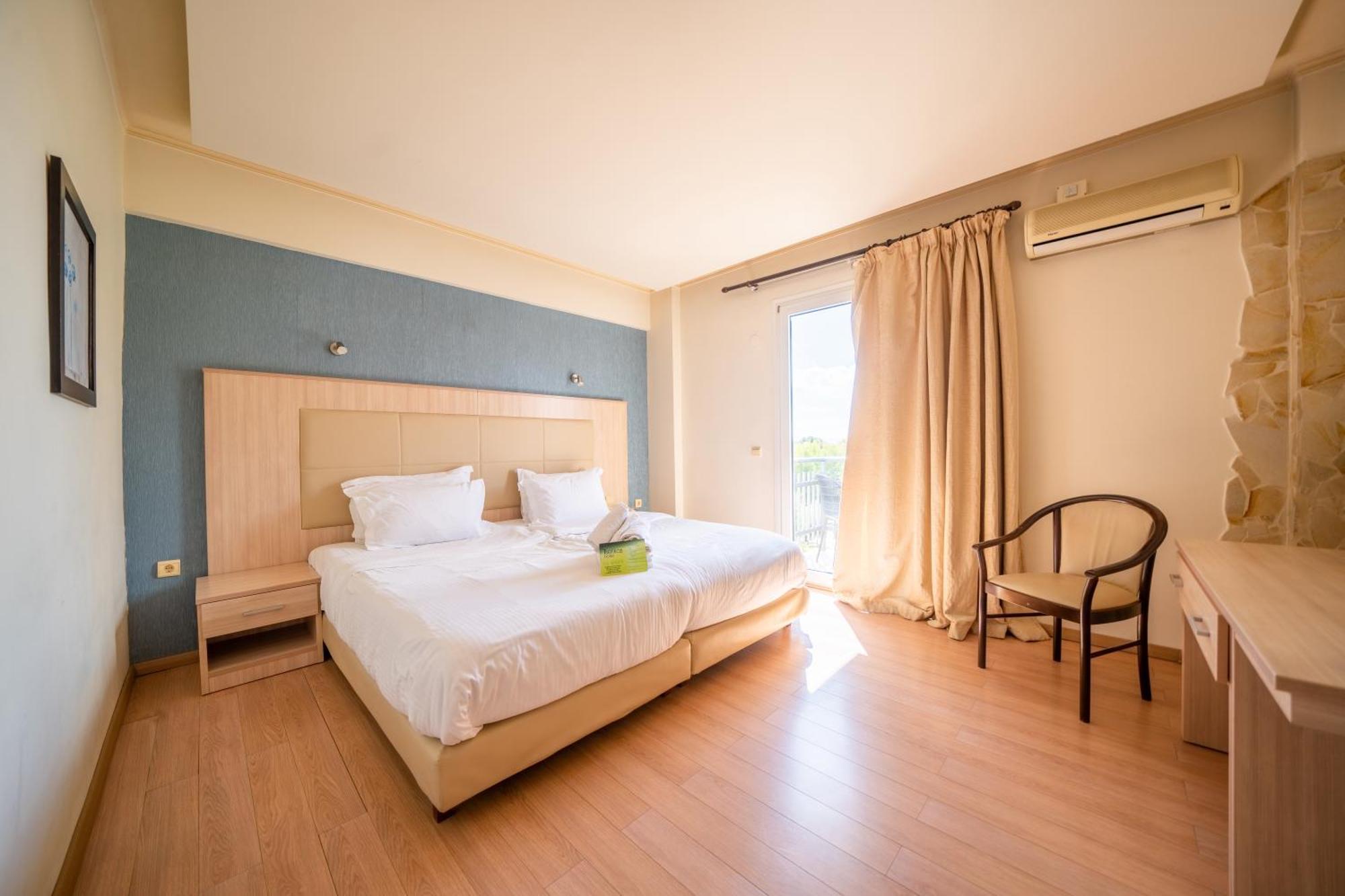 Tselikas Hotel Kozáni Szoba fotó