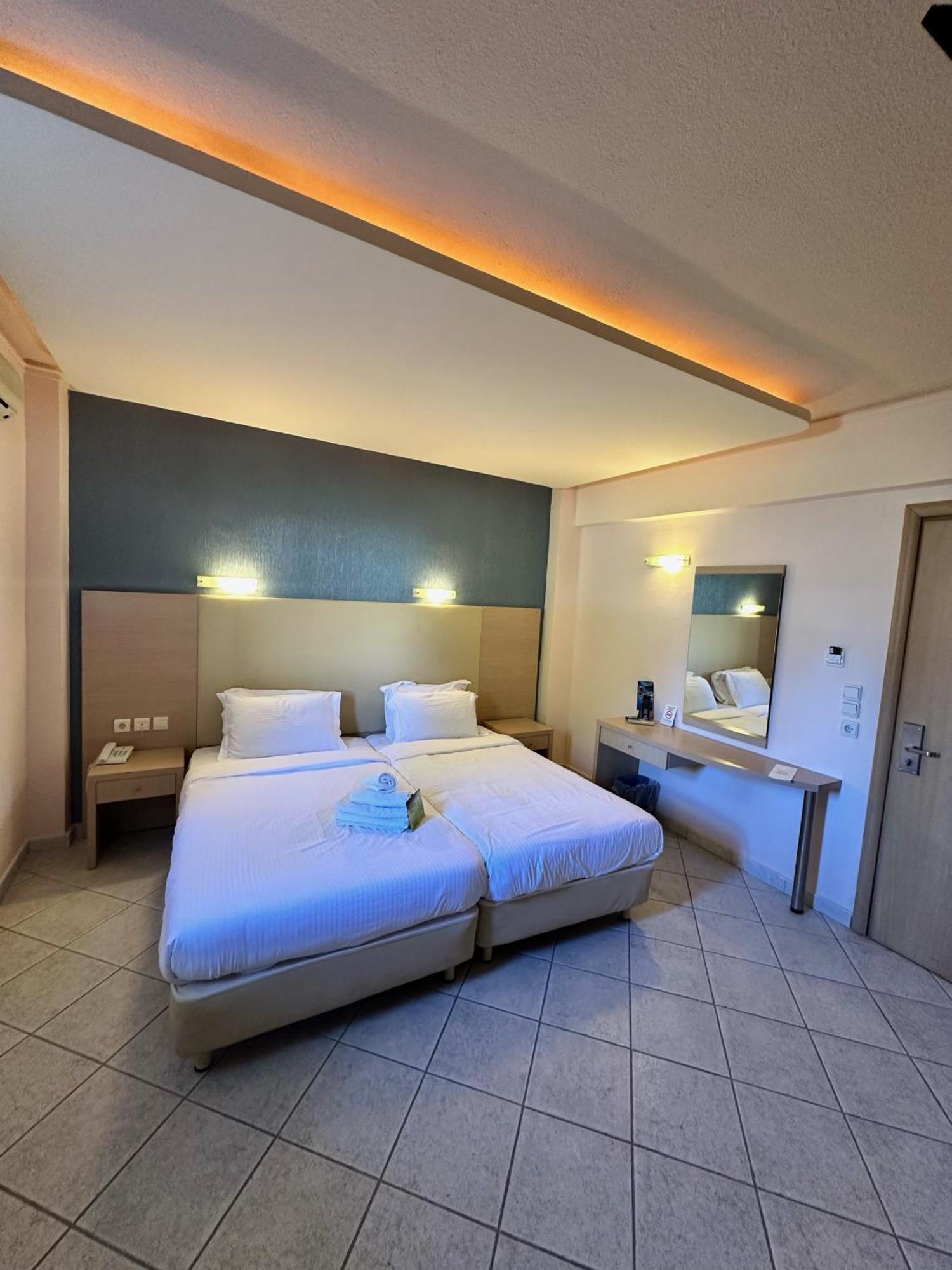 Tselikas Hotel Kozáni Szoba fotó