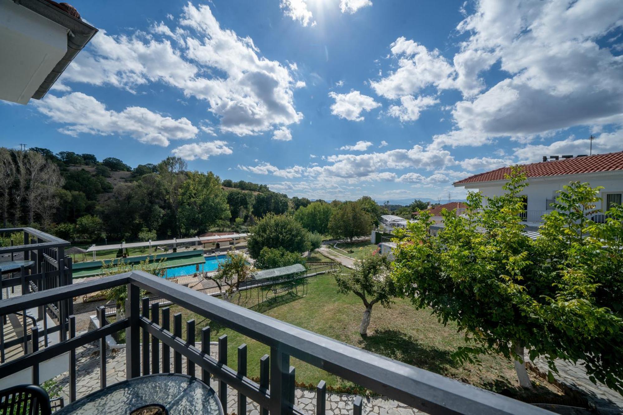 Tselikas Hotel Kozáni Kültér fotó