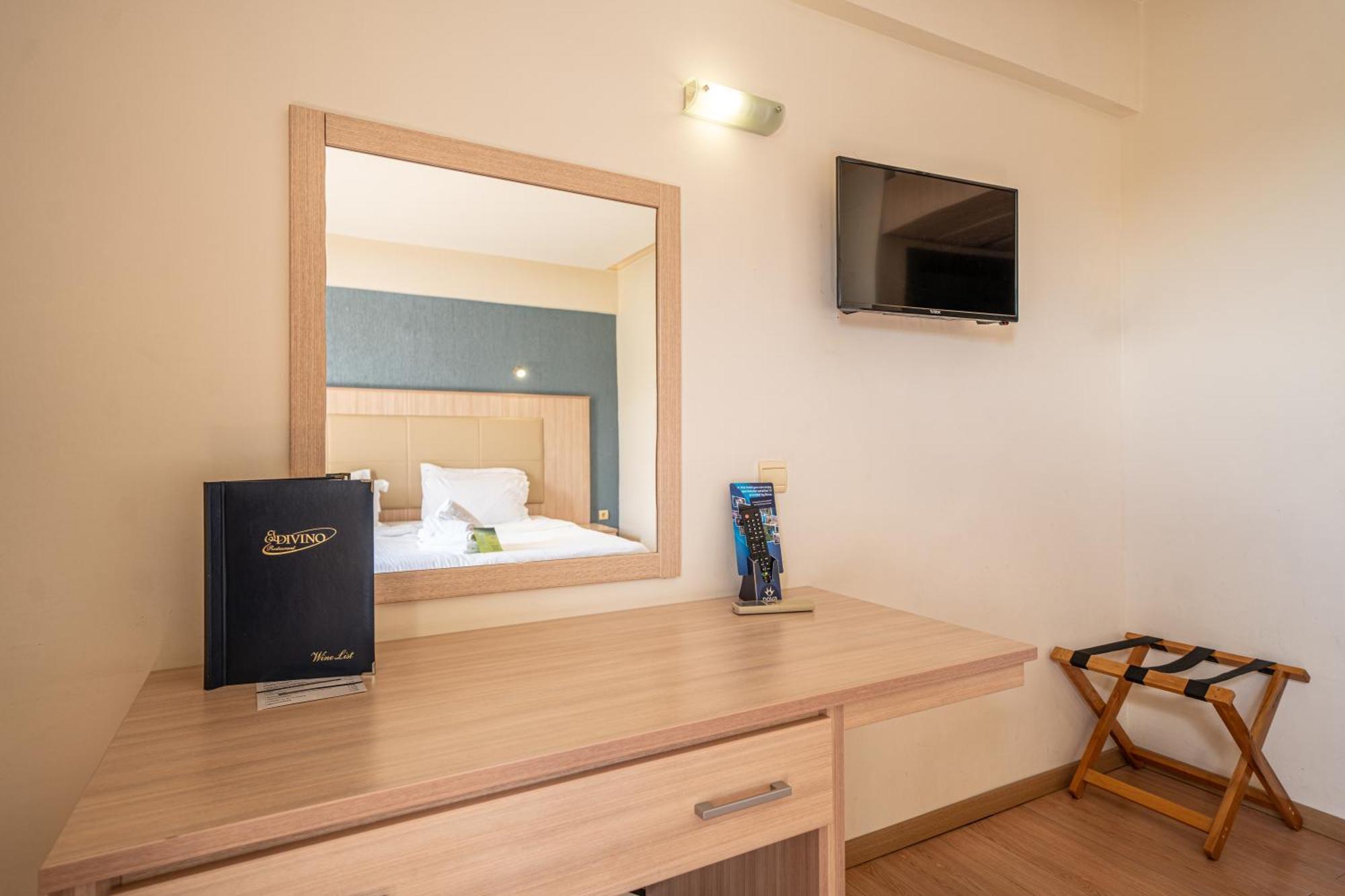 Tselikas Hotel Kozáni Szoba fotó