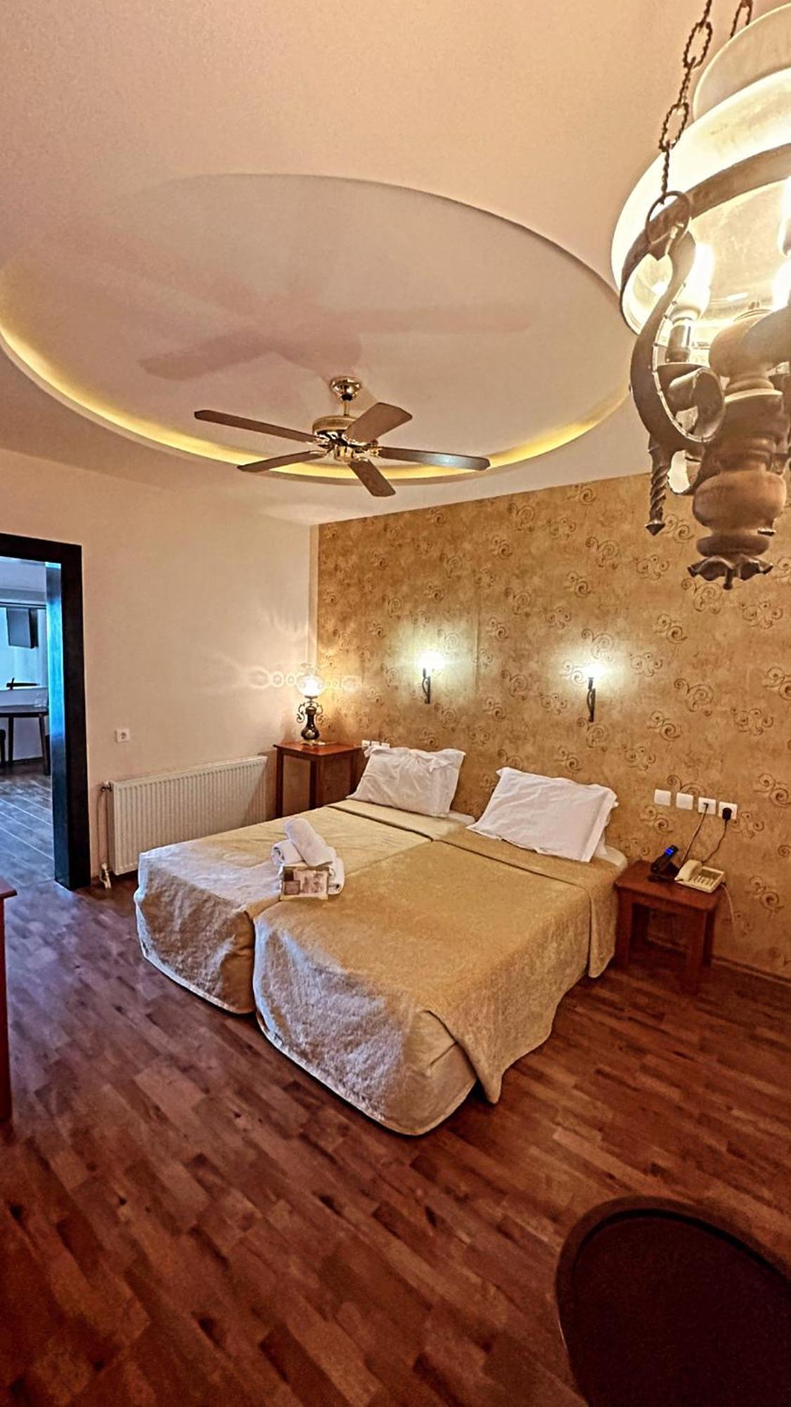 Tselikas Hotel Kozáni Szoba fotó