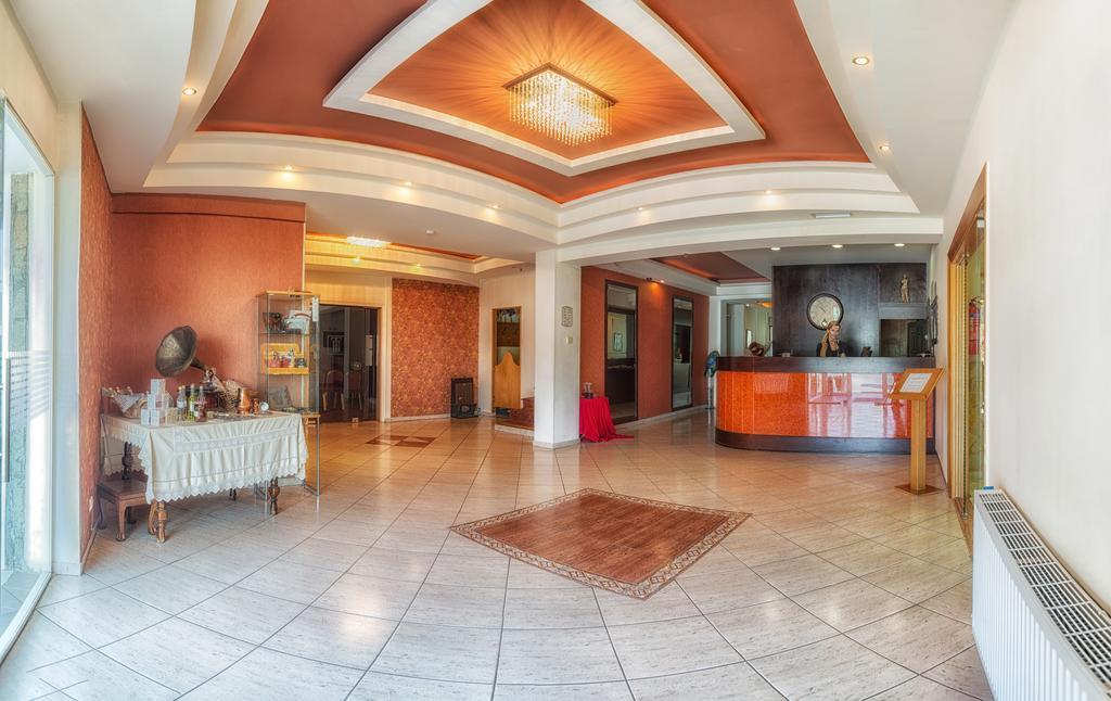 Tselikas Hotel Kozáni Kültér fotó
