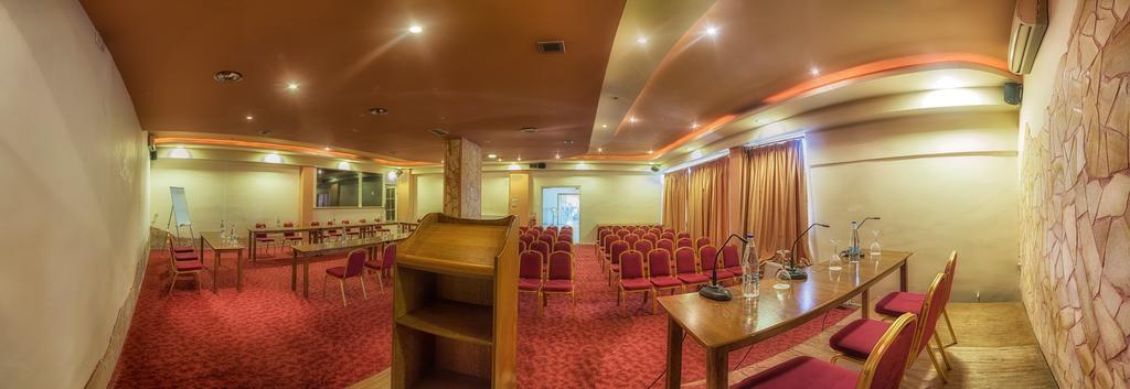 Tselikas Hotel Kozáni Kültér fotó